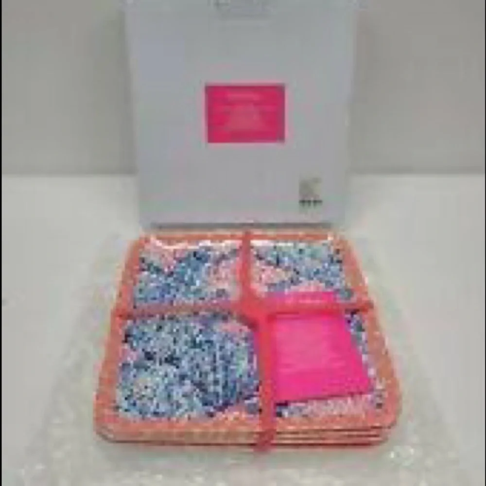 NEW NIB Lilly Pulitzer Sway with Me Set of 4 Engineered Melamine Plates - Picture 3 of 7